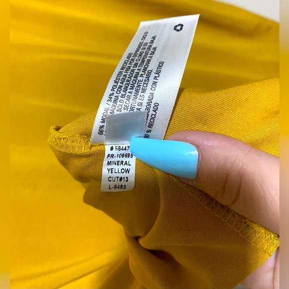 💰2/$10 Used Ava& Viv womens mineral yellow top size 1x - Picture 6 of 6